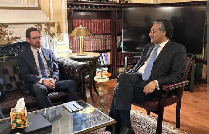 US envoy discusses Afghan refugees with in meeting with foreign minister