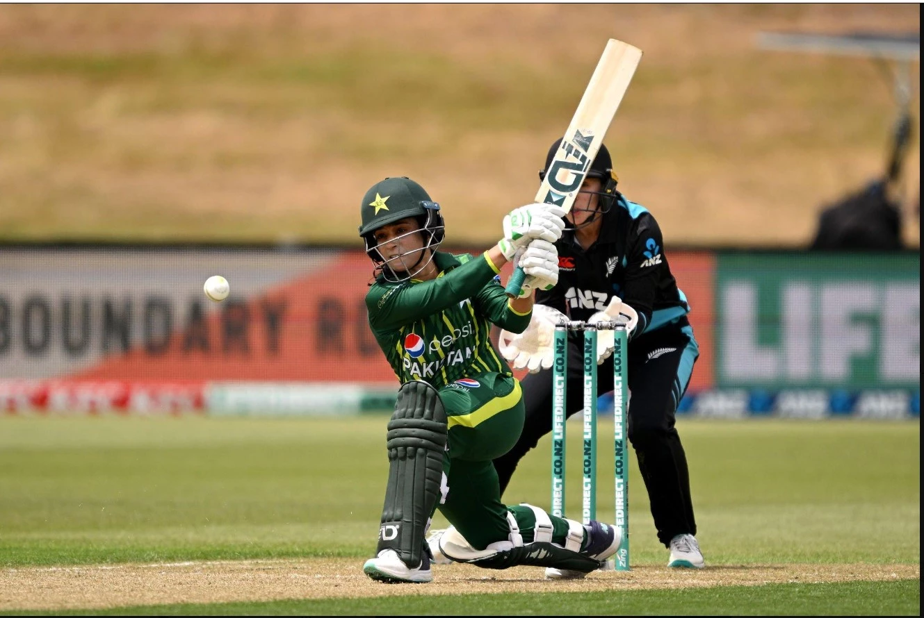 Rain helps New Zealand to DLS victory against Pakistan women