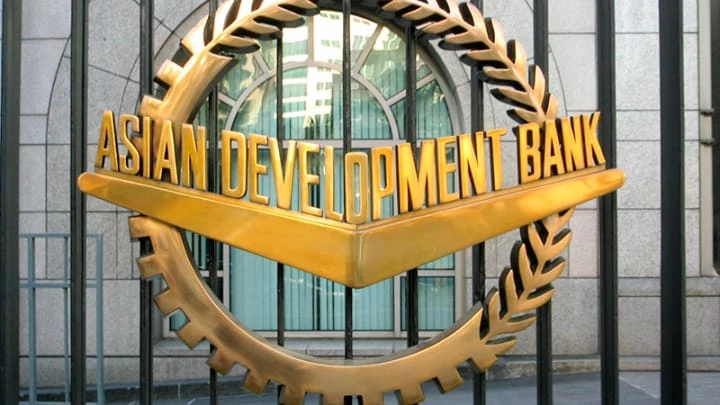 ADB okays $15.5m funding to boost Pakistan women’s access to finances