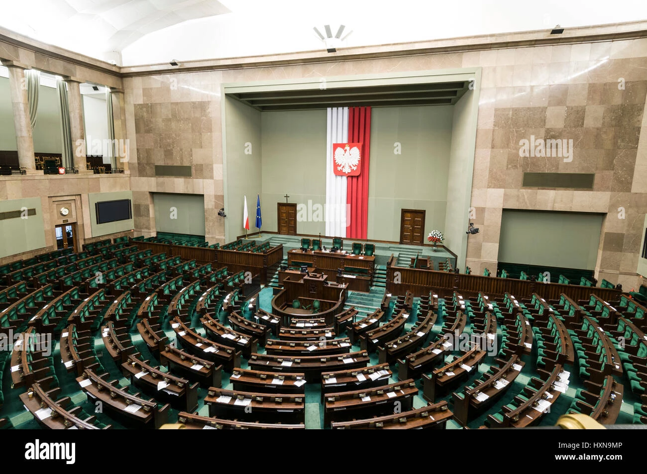 Polish parliament rejects proposed right-wing government