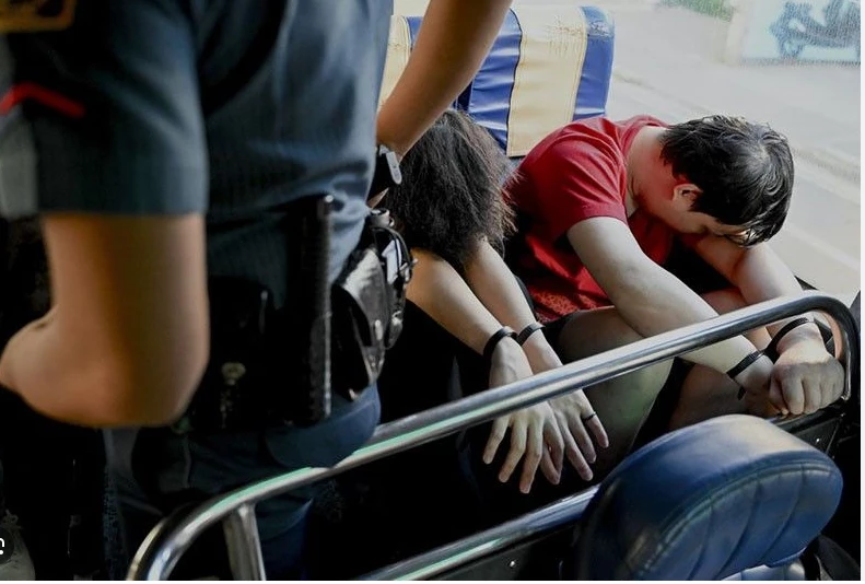 Philippines deports 180 Chinese detained in anti-trafficking raid