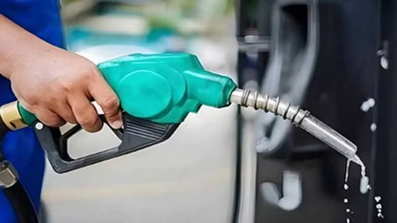 Caretaker govt cuts petrol and diesel prices