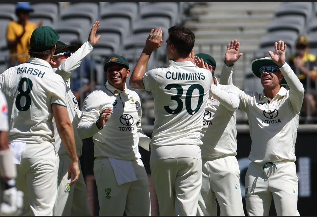 Lyon reaches 500 as Australia crush Pakistan in 1st Test