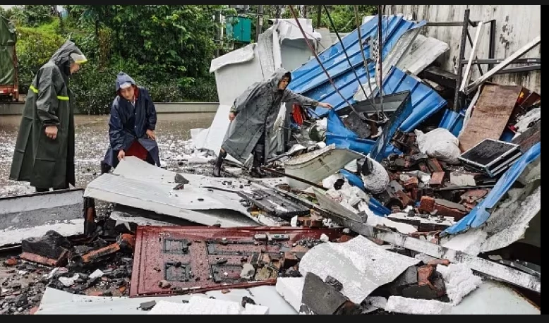 116 dead as powerful earthquake rattles China