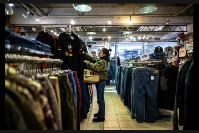 Second-hand clothes finally take off in Japan