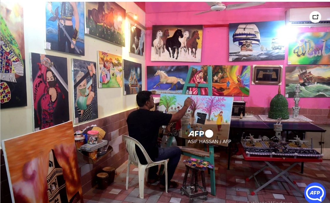 Murderers, kidnappers sell art from Pakistani prison