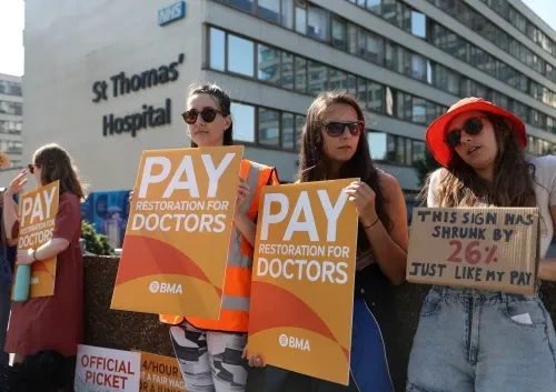 Hospital doctors in England start longest strike yet over pay