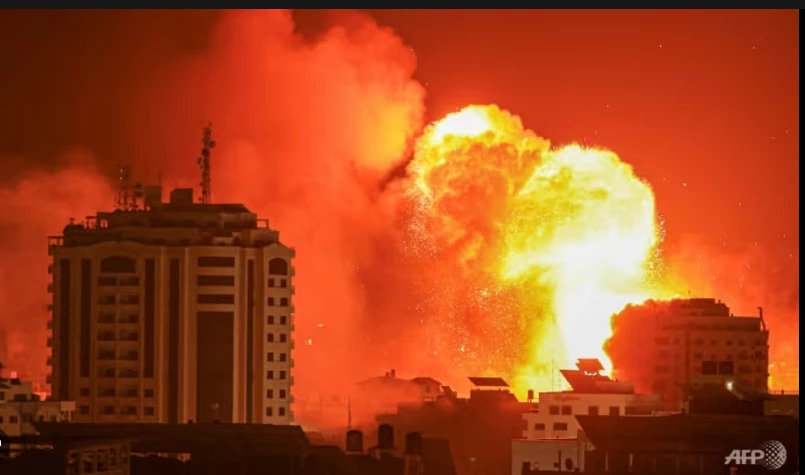 Israel bombs Gazans on Christmas