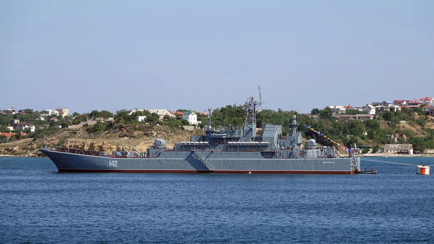 Kremlin confirms Russian warship hit by Ukrainian strike