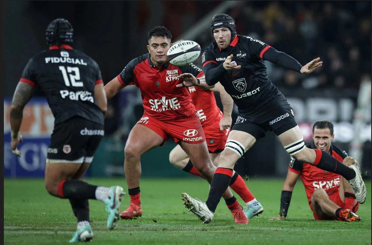 La Rochelle thrash Toulouse in Top 14