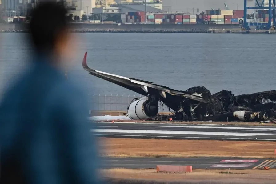 The 'textbook' evacuation from Japan jet inferno