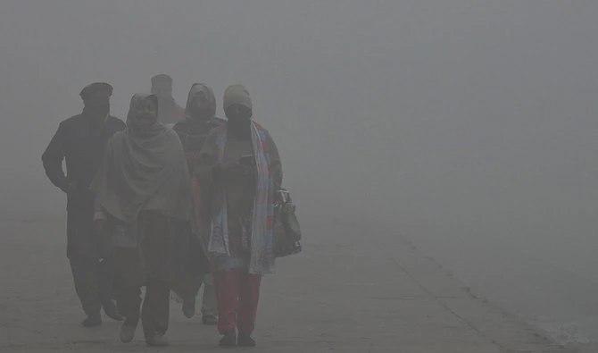 Heavy fog and cold weather expected across Pakistan on Friday