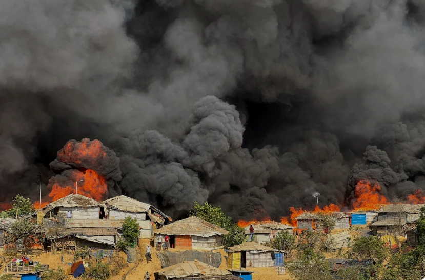 Thousands of Rohingya homeless after Bangladesh fire