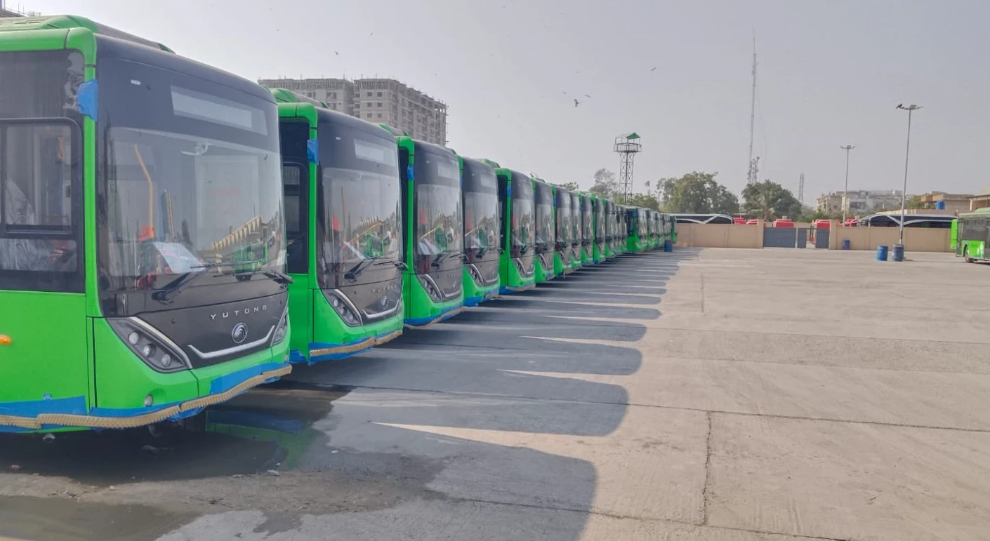 30 more buses for People's Bus Service in Karachi