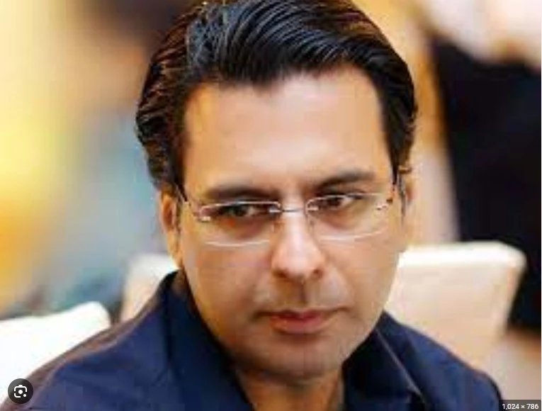 Court in Lahore issues arrest warrants for Moonis Elahi