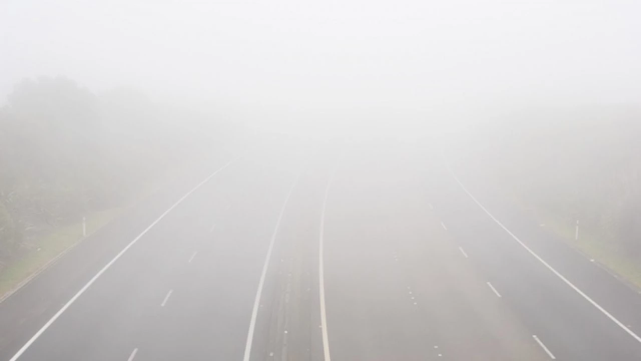 Fog shuts down several sections of motorways across country