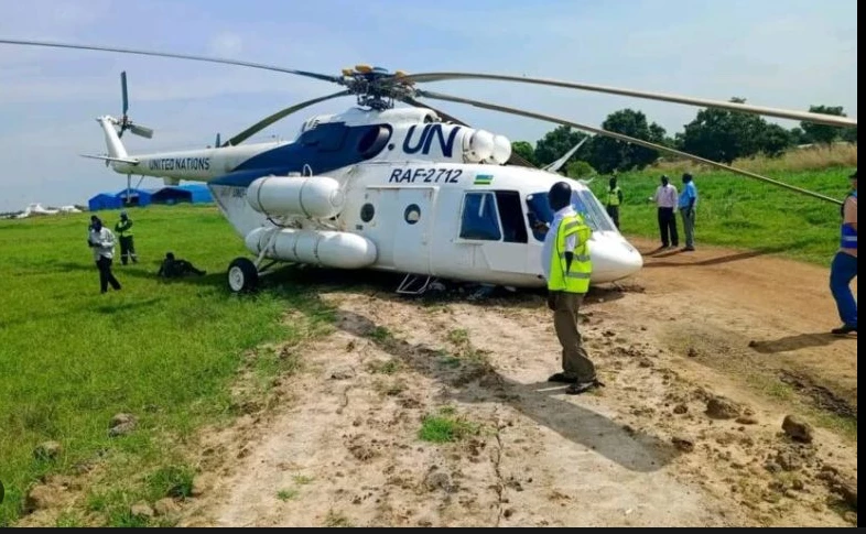 UN says chopper 'crash landed' in Somalia, reports hostages taken