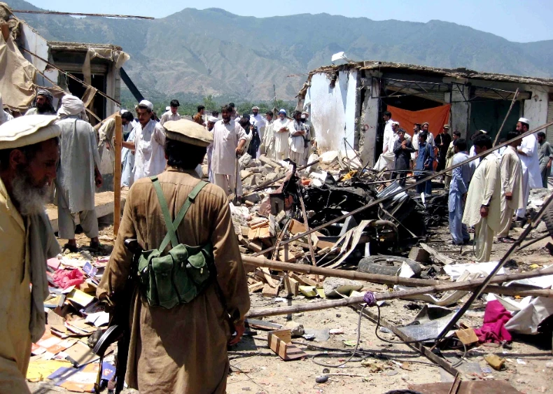 Bomb blast injures many in Bajaur