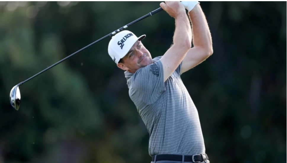 Bradley, Murray share US PGA Tour lead in Hawaii