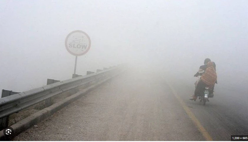 Motorways closed for traffic after fog again blankets plains of Punjab