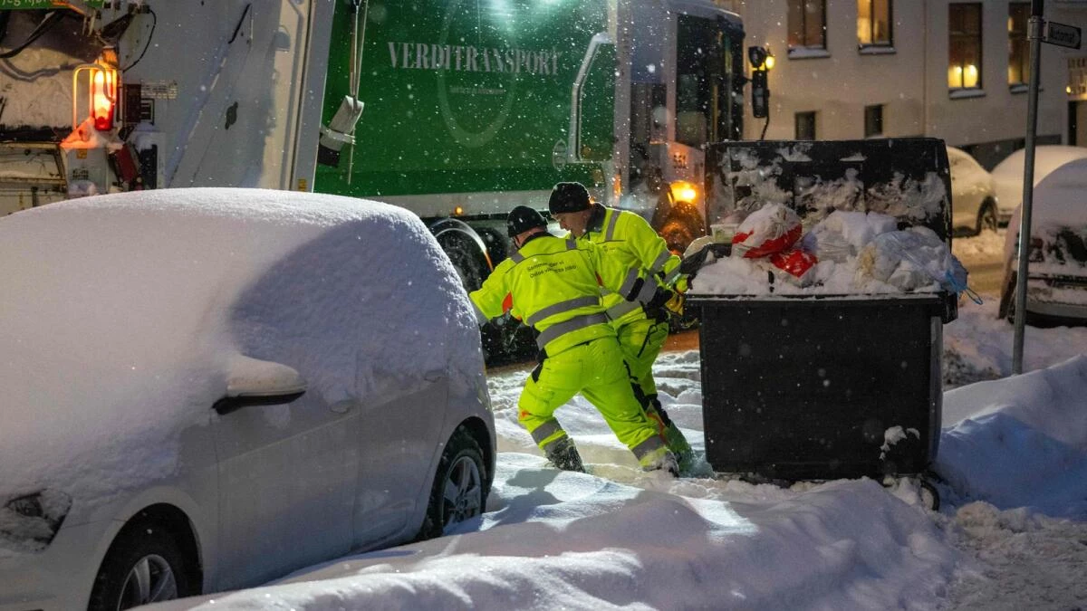 Oslo airport closes due to heavy snow