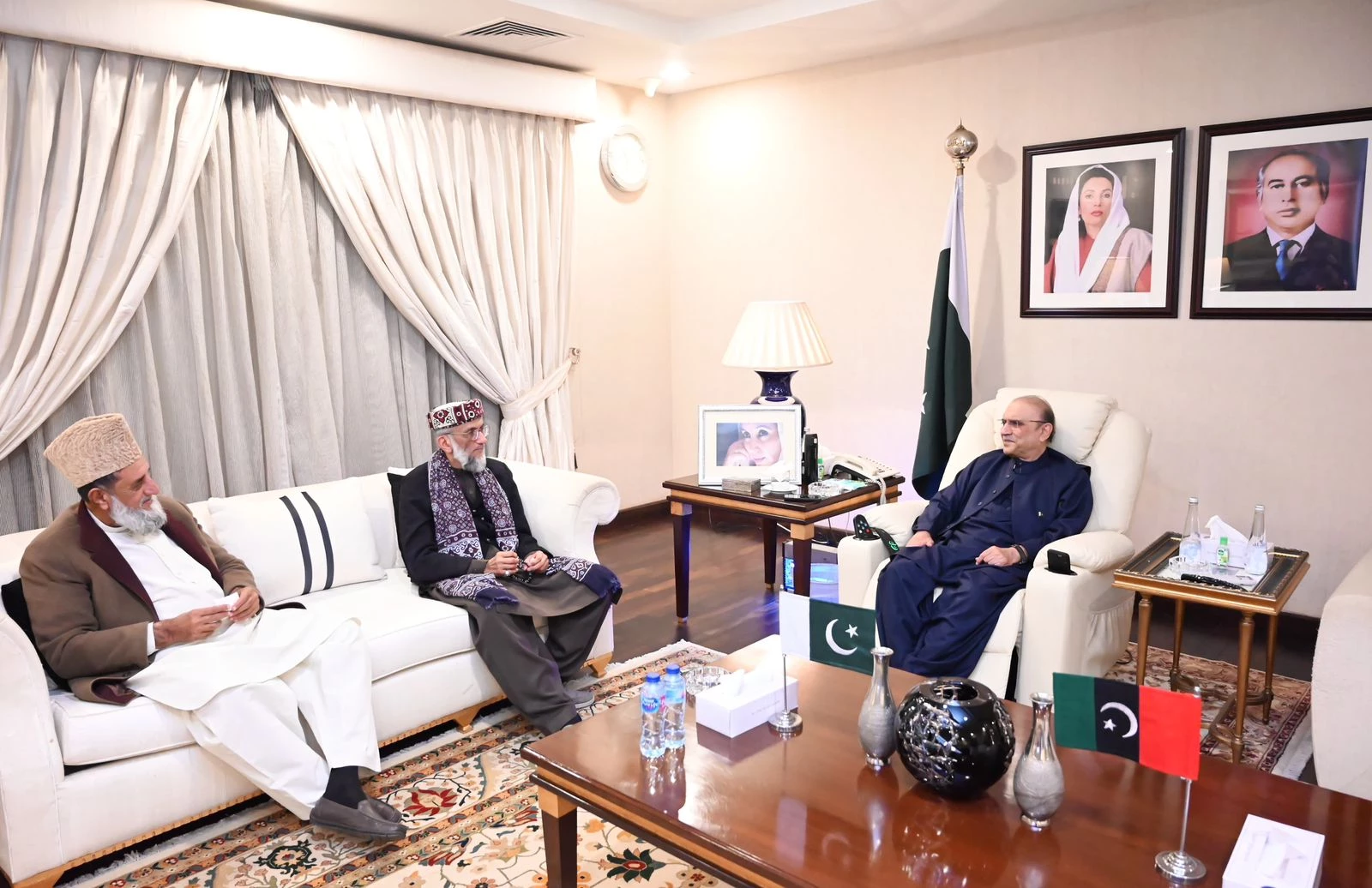 Jamiat Ulema Pakistan chief meets Asif Ali Zardari at Bilawal House