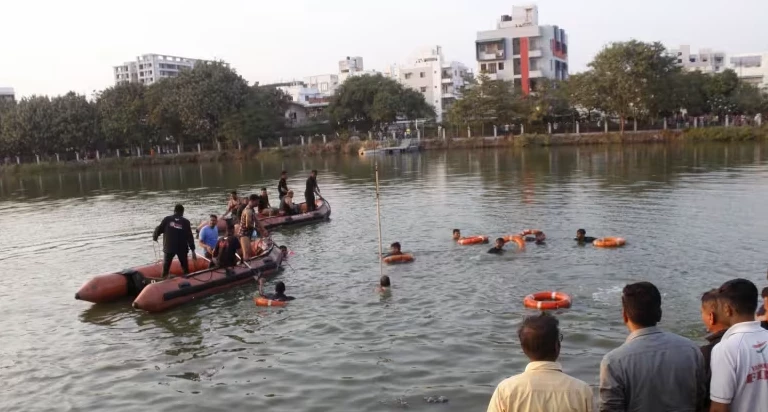 Nine children dead after boat capsizes in India