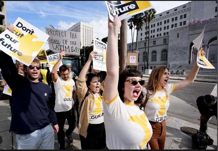 LA Times staff walk out over job cut threats