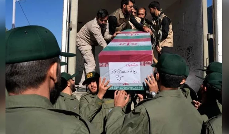 Iran army conscript kills five soldiers