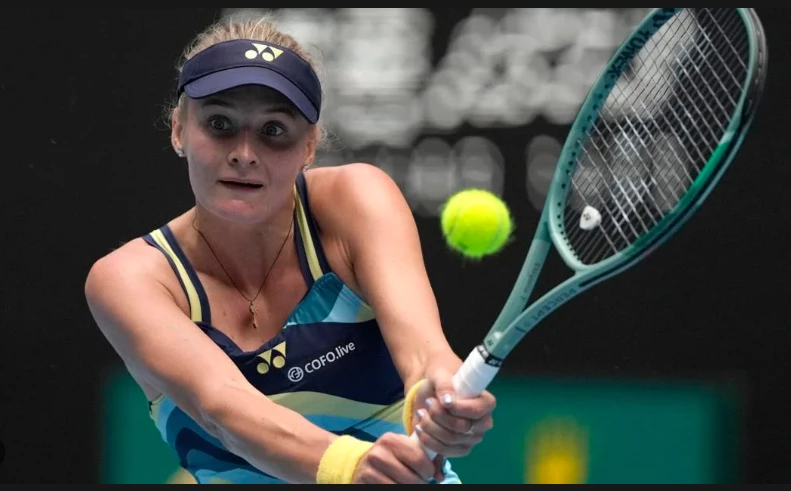 Ukraine's Yastremska upsets Azarenka to make Australian Open quarters