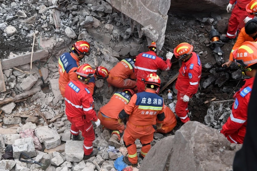 Dozens buried, eight killed in southwest China landslide