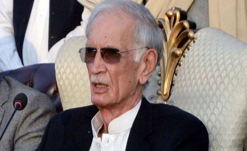 I will finish Imran Khan ,says Parvez Khattak