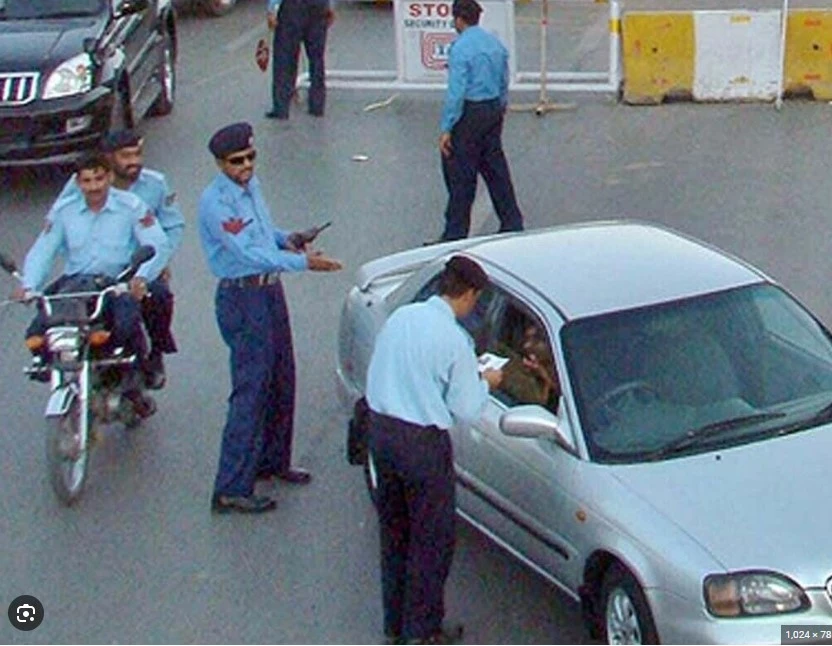 Islamabad’s educational institutions remain shut for second day after threat alert