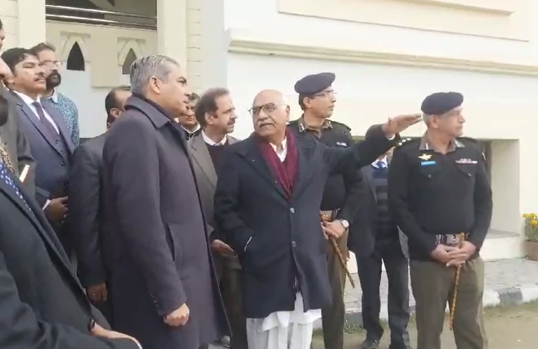 Punjab CM visits Mustafabad Akhuwat College University