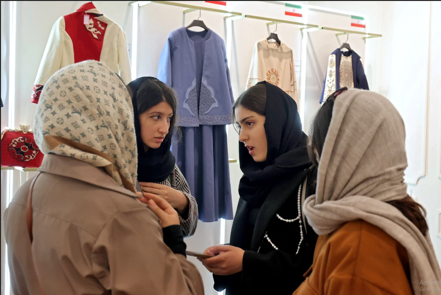 Iran plays on colour at fashion exhibition