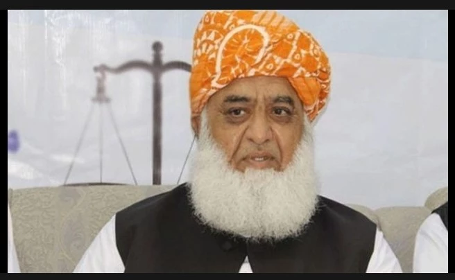 Maulana Fazl slams Imran Khan for ‘making country bankrupt’