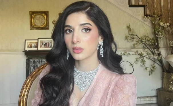 Mawra Hocane ‘throws’ December dump in late January