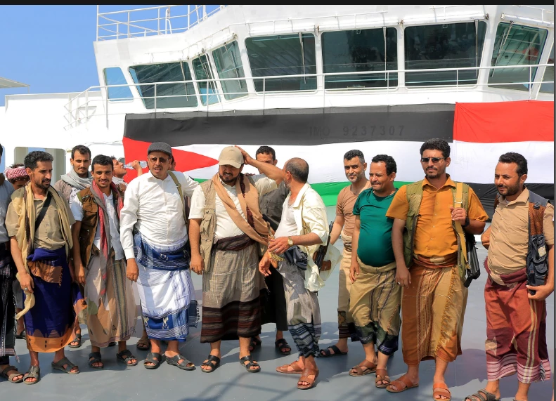 Yemen's Huthi rebels open seized cargo ship to sightseers