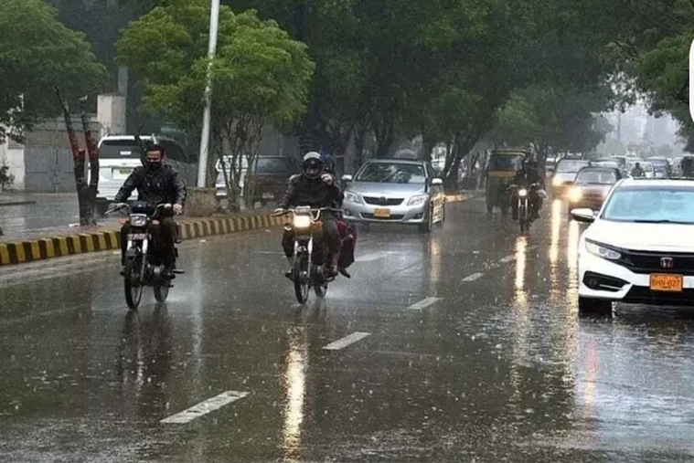 Light rain in several Karachi localities turns weather chilly  