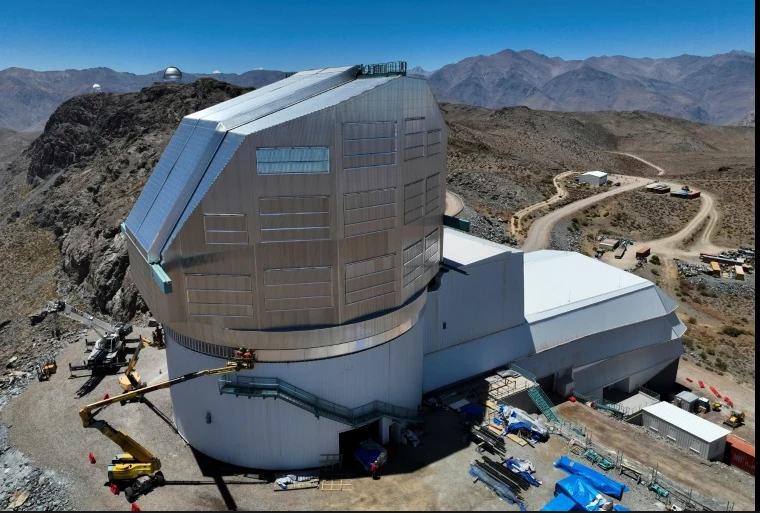 Astronomers in Chile to scour universe with car-sized mega camera