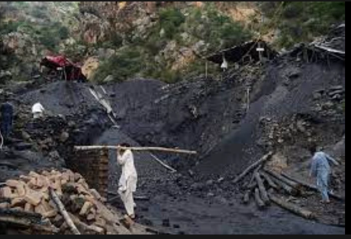 Collier dies after landslide hits Duki coalmine