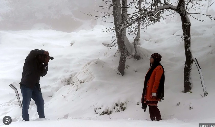 Heavy snowfall in country’s northern areas brings life to standstill