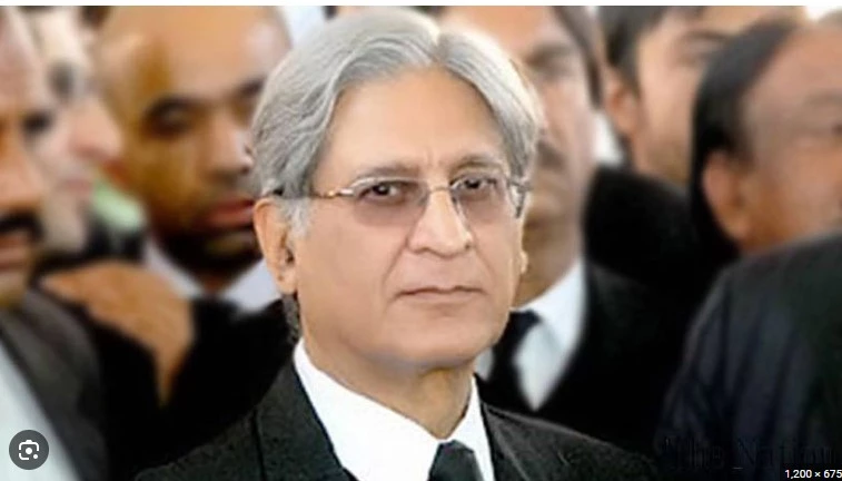 IHC will suspend punishments given to Imran Khan, hopes Aitzaz Ahsan