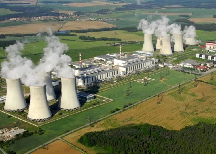 Czechs snub Westinghouse bid for nuclear reactor