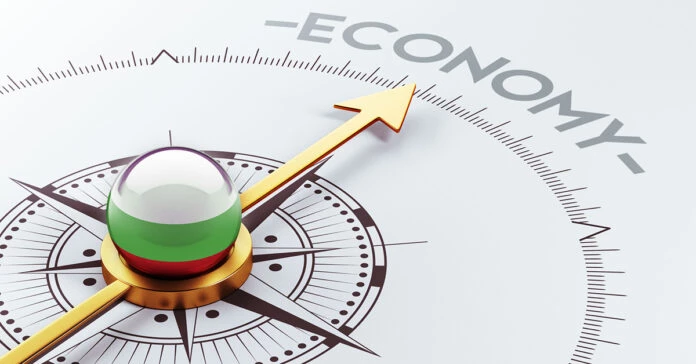 Finance Ministry reports economic stability and growth prospects in monthly report