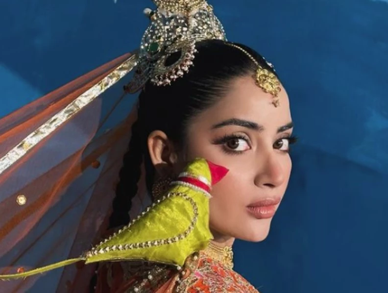 Saboor Aly channels Anarkali’s royalty in latest photoshoot