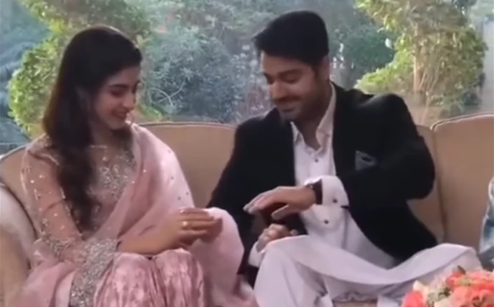 Kinza Hashmi and Zaviyar Nauman’s 'engagement' video invites gossip