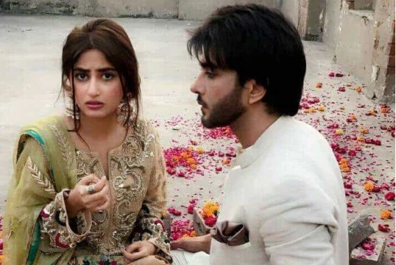 Imran Abbas attempts to ‘cross limits’ with Sajal Aly, video goes viral