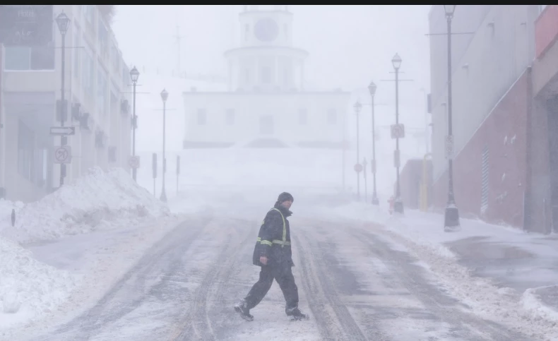 'Historic' snowfall buries Canada's Atlantic coast