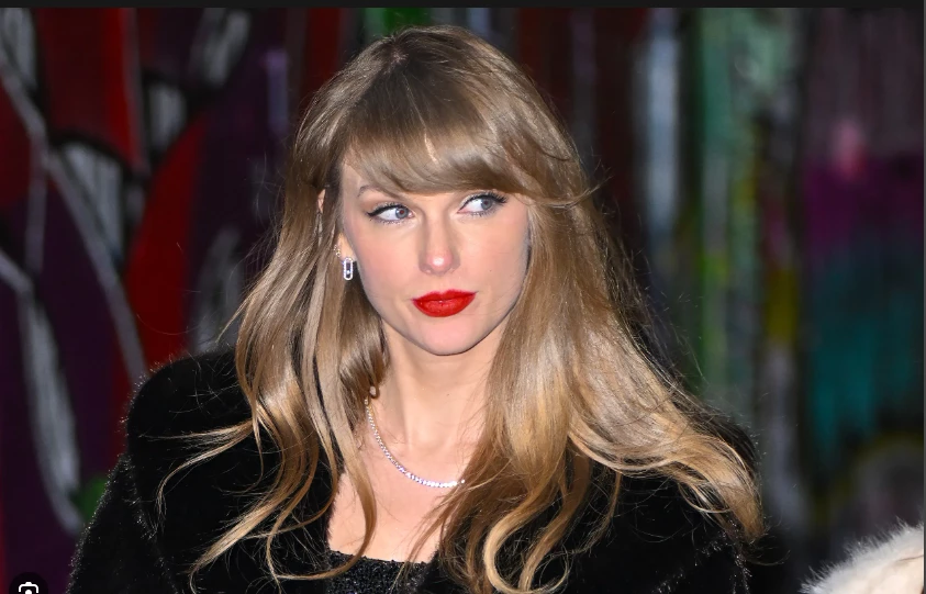 Taylor Swift threatens legal action against student who tracks her private jet